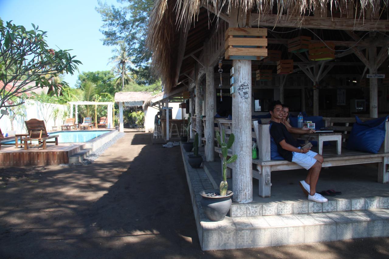 Star Bar And Bungalows Гілі-Аїр Екстер'єр фото